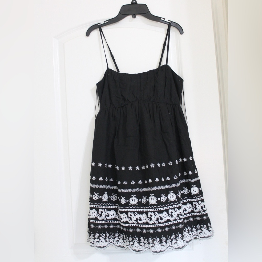 Francesca's Collections Elegant Black Dress